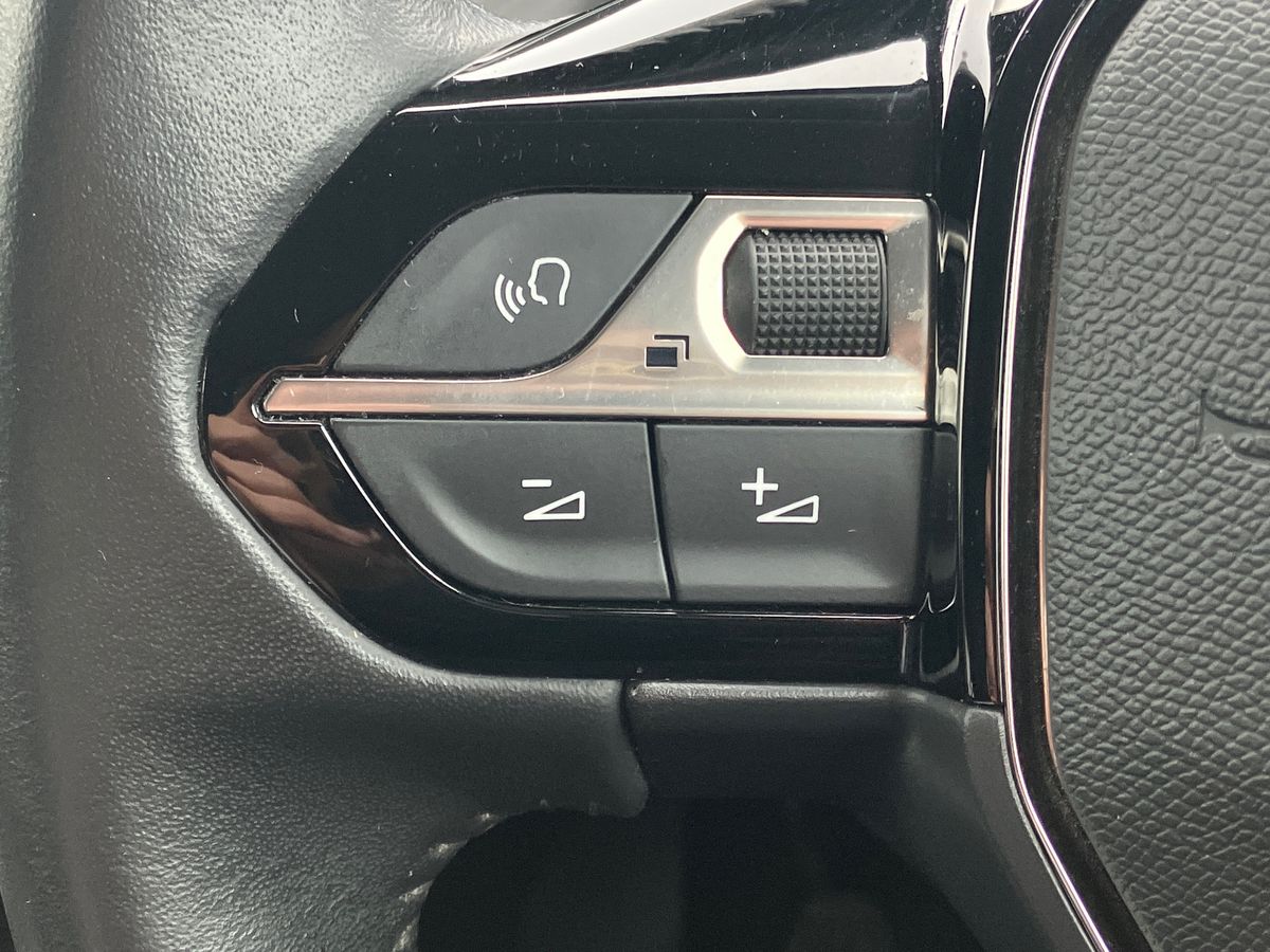 Used Peugeot 2008 2022 for sale - 76158346: Photo 16