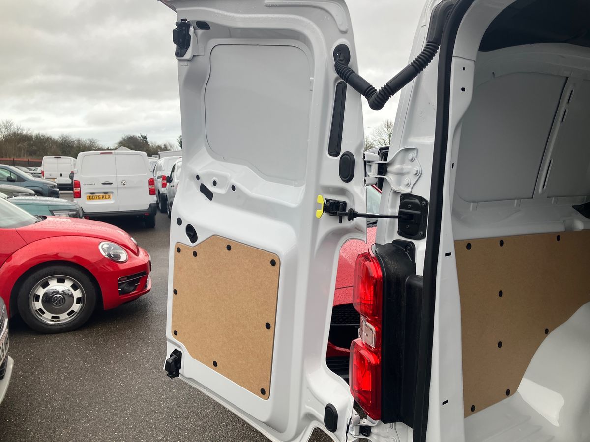 Used Vauxhall Vivaro 2025 for sale - 76807906: Photo 29