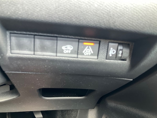 Used Peugeot 2008 2021 for sale - 76016480: Photo 27