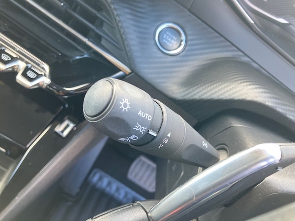 Used Peugeot 2008 2021 for sale - 76016480: Photo 42