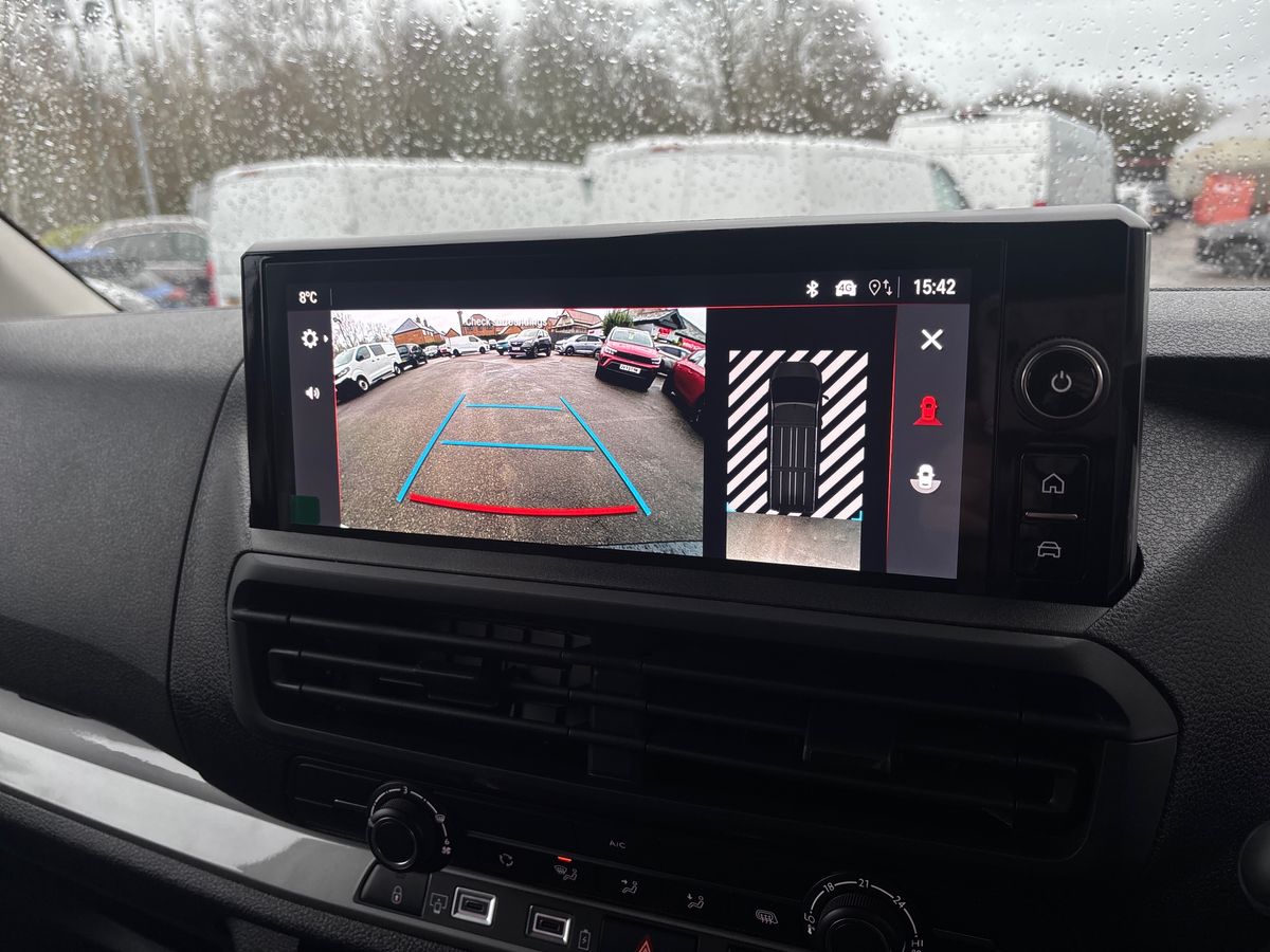 Used Vauxhall Vivaro 2026 for sale - 77113572: Photo 11