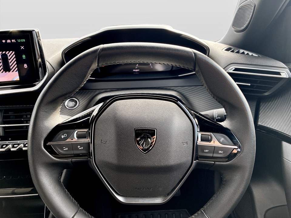 Used Peugeot 2008 2023 for sale - 77579010: Photo 16