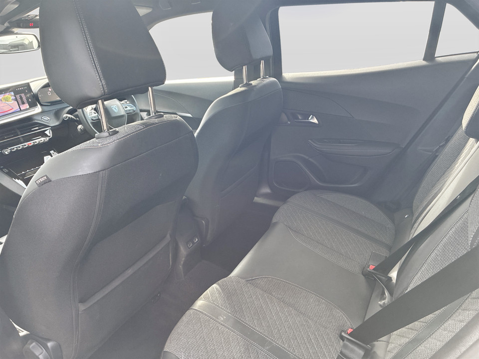 Used Peugeot 2008 2023 for sale - 77579010: Photo 18