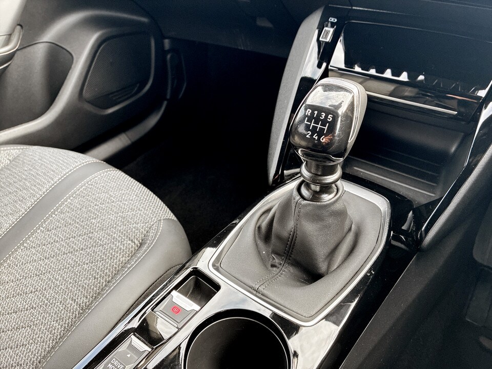 Used Peugeot 2008 2023 for sale - 77579010: Photo 23