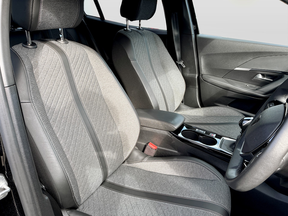 Used Peugeot 2008 2023 for sale - 77579010: Photo 24