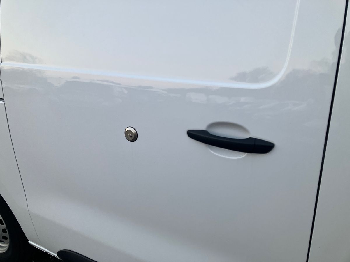 Used Vauxhall Vivaro 2022 for sale - 76663179: Photo 31