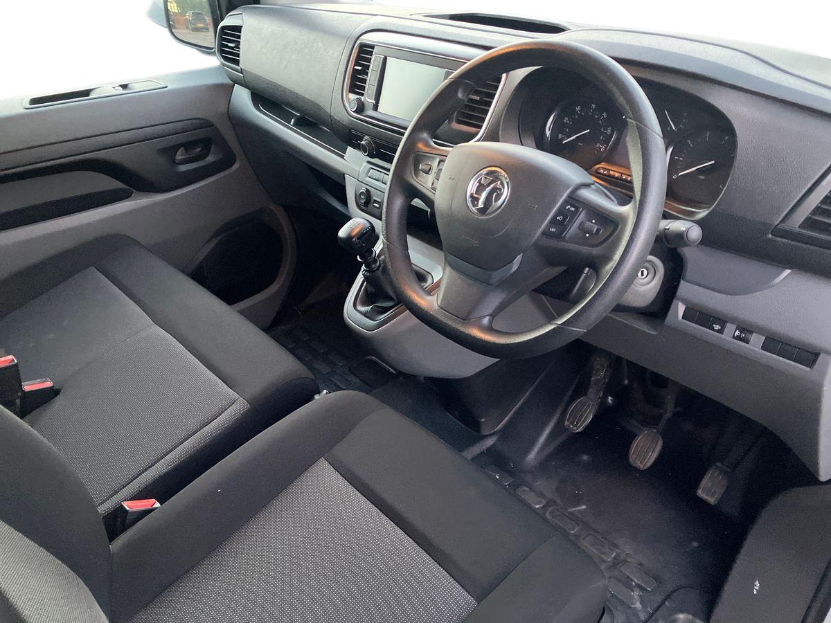 Used Vauxhall Vivaro 2022 for sale - 76663179: Photo 9