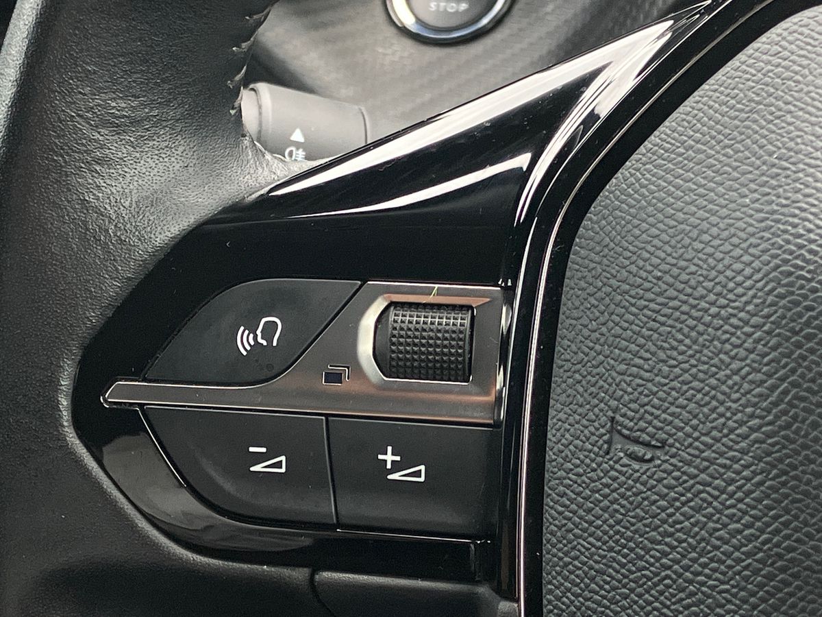 Used Peugeot 2008 2022 for sale - 76264044: Photo 16