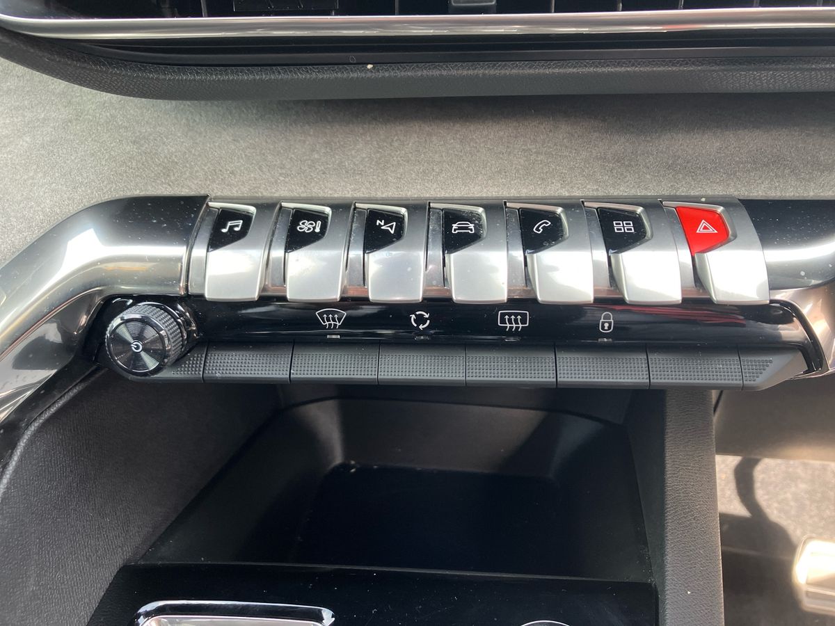 Used Peugeot 3008 2022 for sale - 76853641: Photo 29