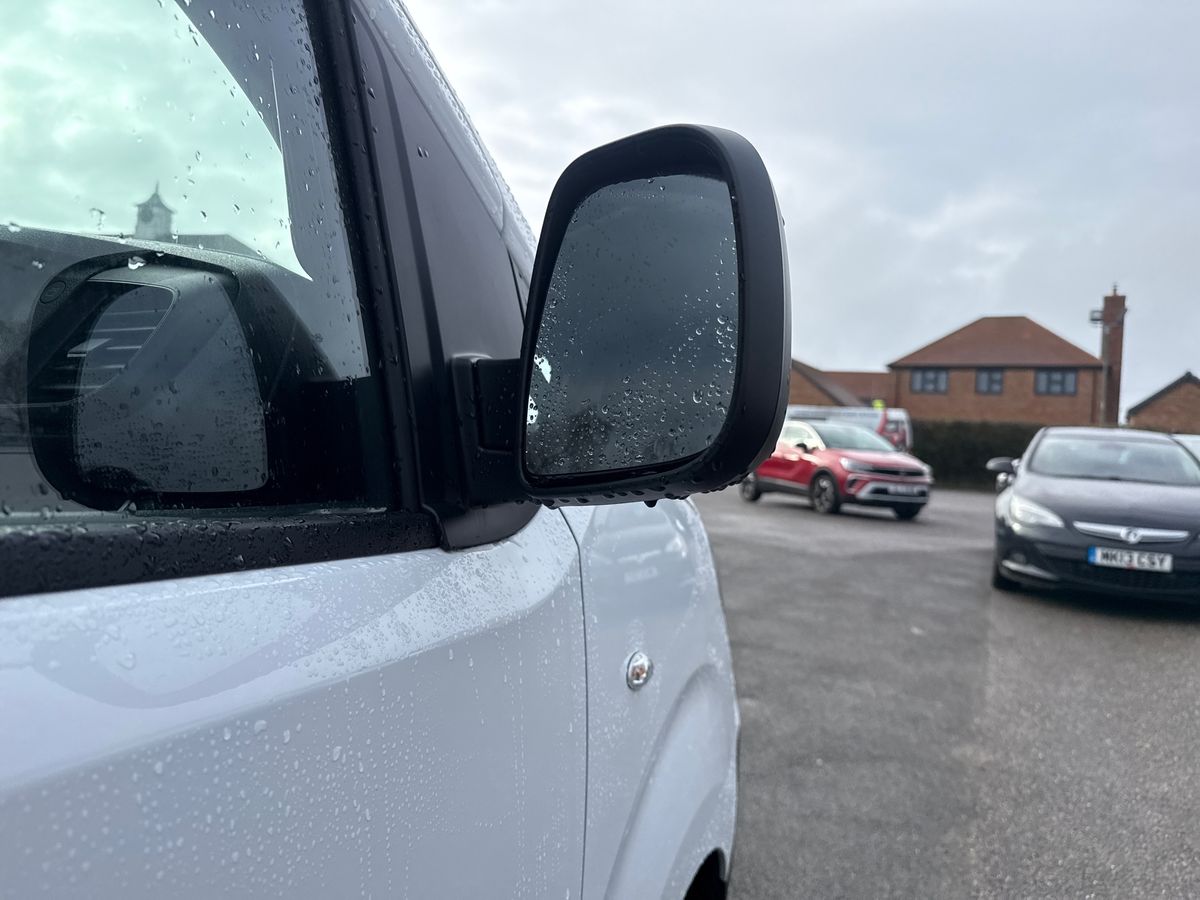 Used Vauxhall Vivaro 2025 for sale - 76807831: Photo 18