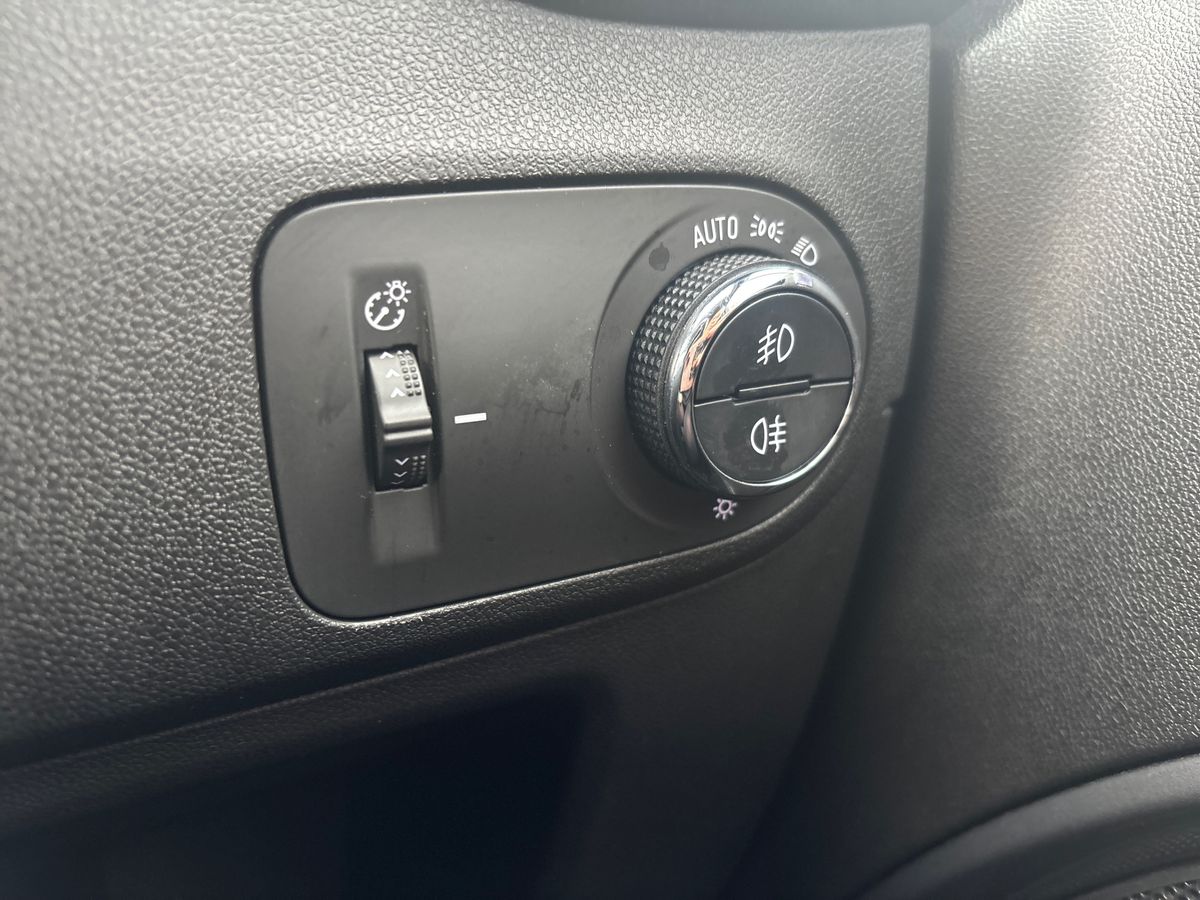 Used Vauxhall Crossland 2022 for sale - 76351871: Photo 26