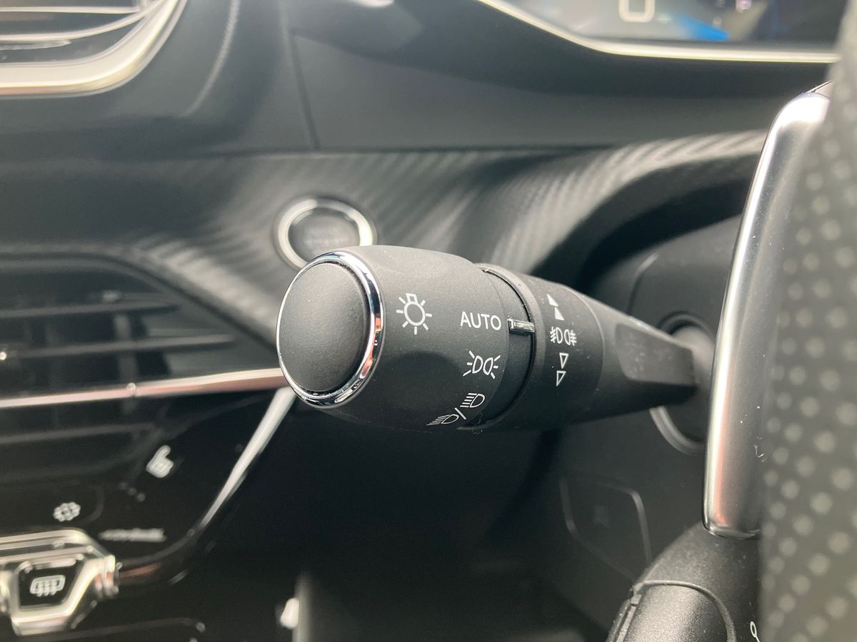 Used Peugeot 2008 2022 for sale - 77604262: Photo 29