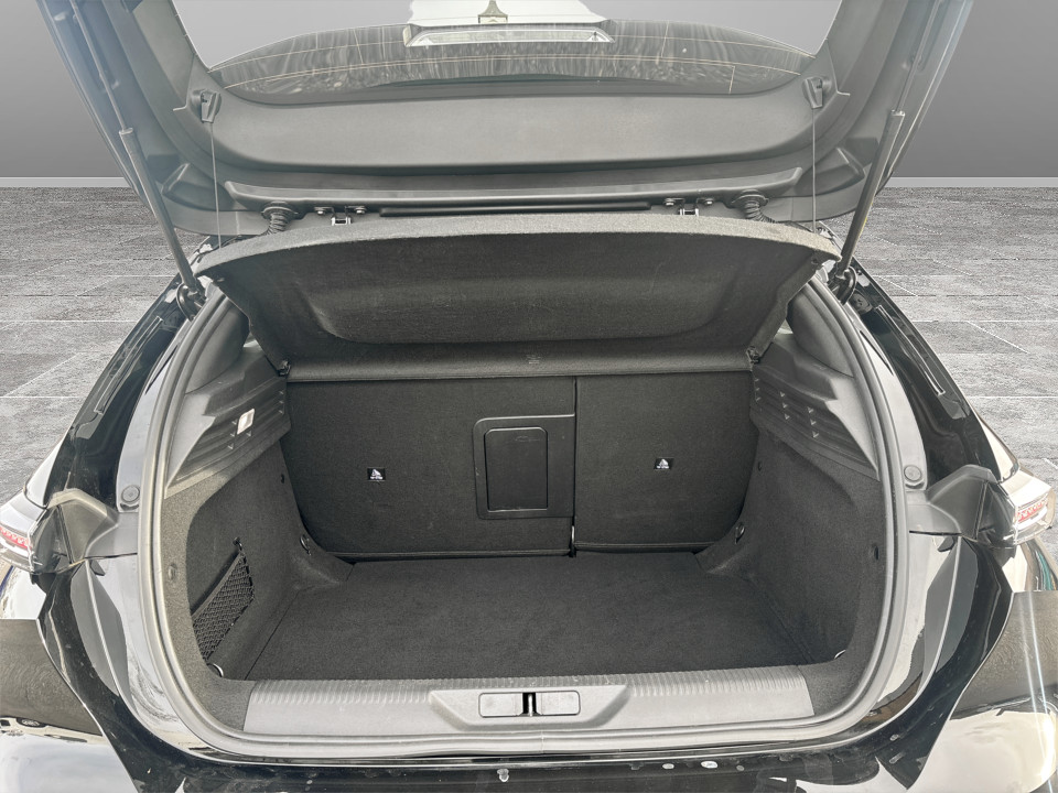 Used Peugeot 308 2023 for sale - 77579006: Photo 12