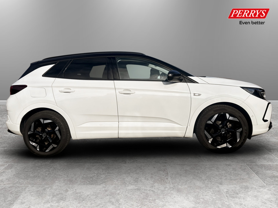 Used Vauxhall Grandland 2023 for sale - 77743638: Photo 8