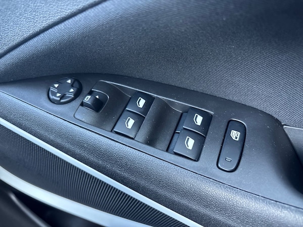 Used Vauxhall Crossland X 2020 for sale - 76230737: Photo 21