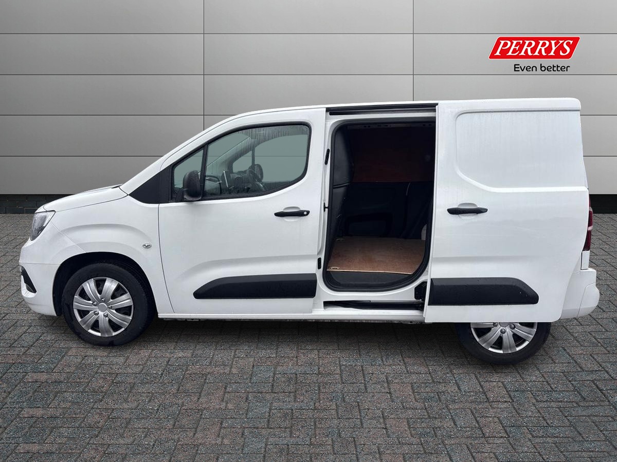 Used Vauxhall Combo 2020 for sale - 77136425: Photo 3