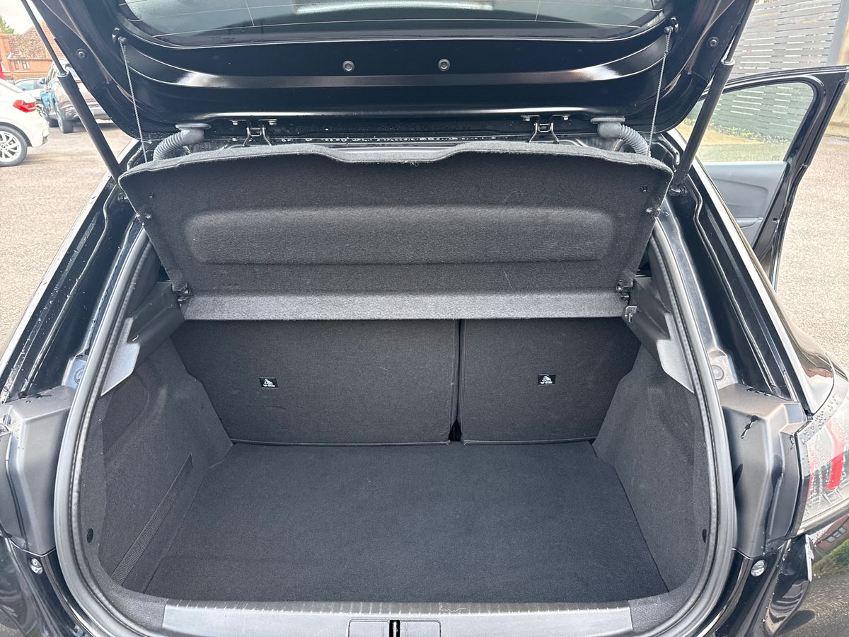 Used Peugeot 208 2022 for sale - 76892419: Photo 20