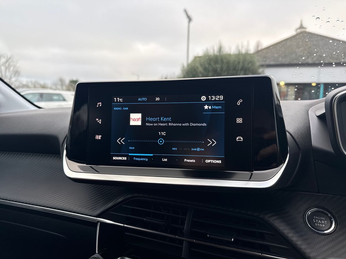 Used Peugeot 208 2022 for sale - 76892419: Photo 30