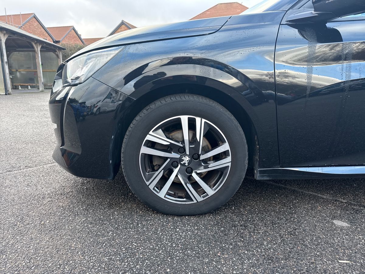 Used Peugeot 208 2022 for sale - 76892419: Photo 7