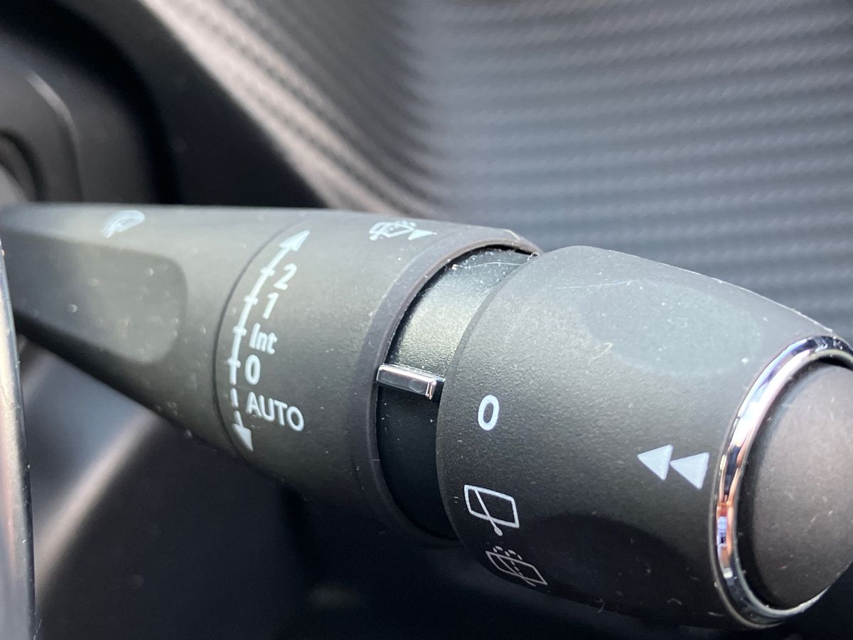 Used Peugeot 2008 2022 for sale - 77460738: Photo 35