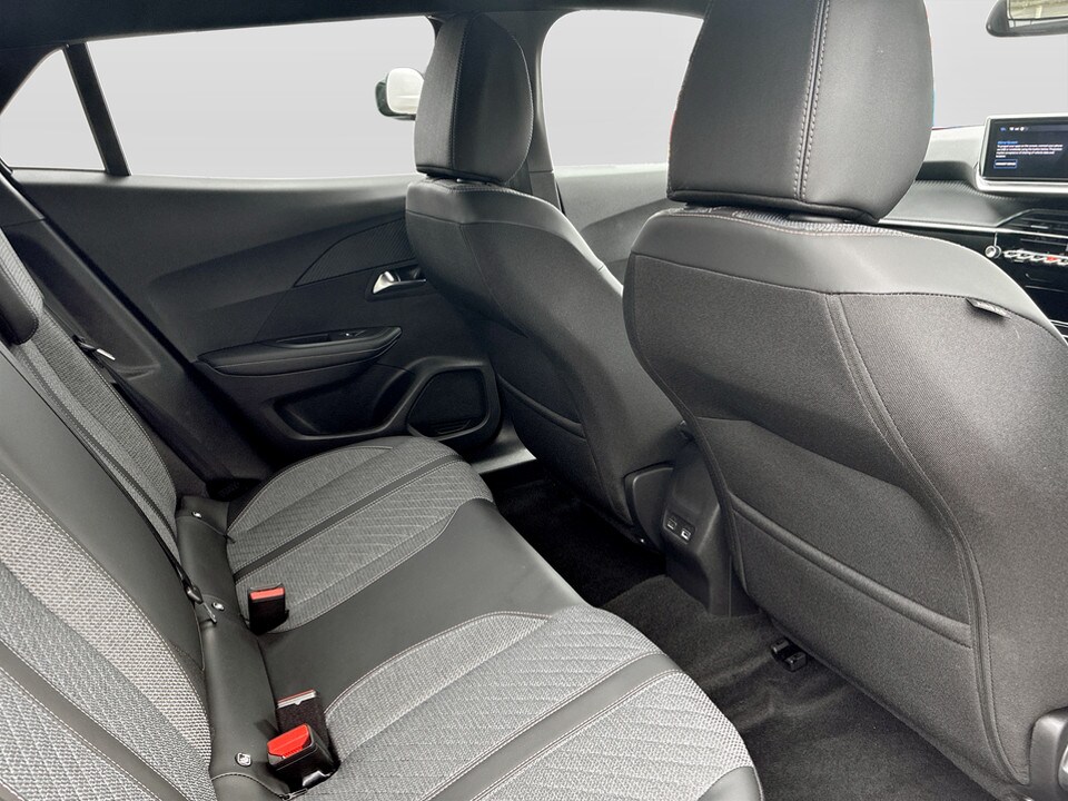 Used Peugeot 2008 2025 for sale - 77617242: Photo 14