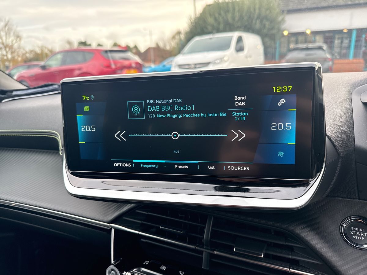 Used Peugeot 2008 2022 for sale - 76436759: Photo 30