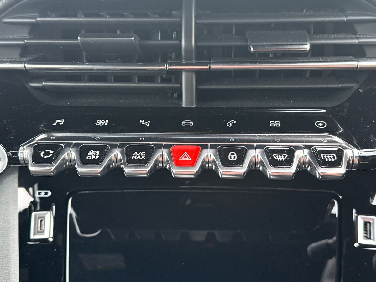 Used Peugeot 2008 2022 for sale - 76436759: Photo 36