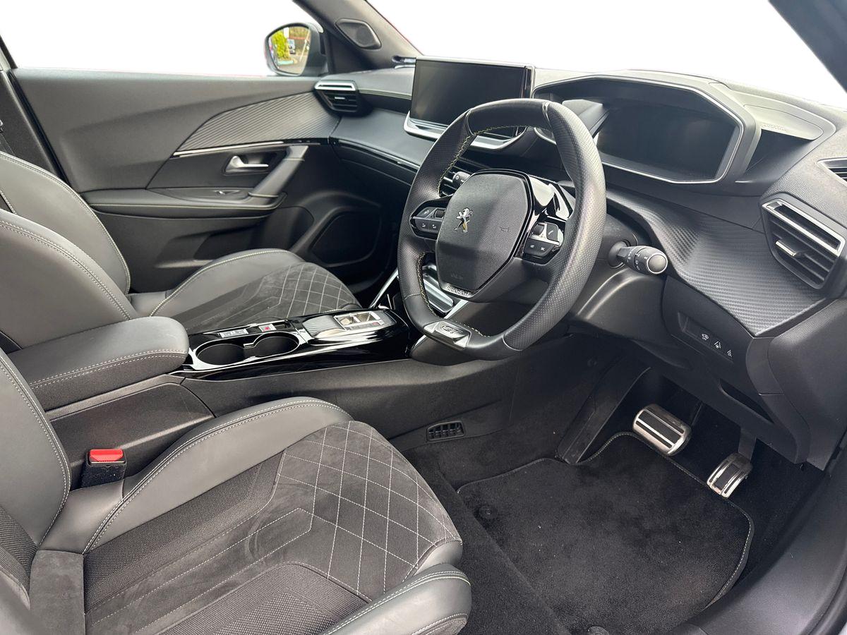 Used Peugeot 2008 2022 for sale - 76436759: Photo 8