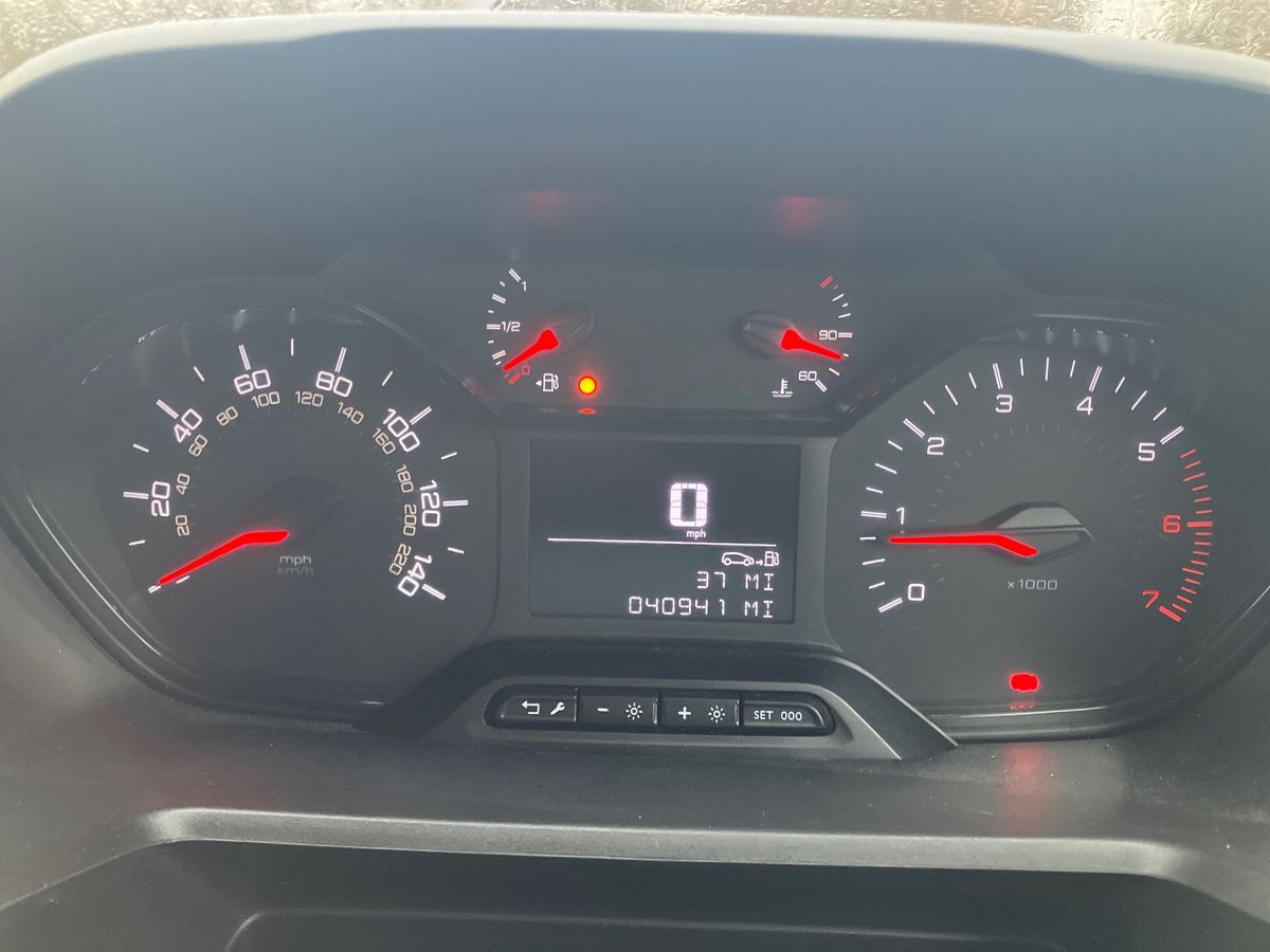 Used Peugeot Partner 2019 for sale - 77136428: Photo 12