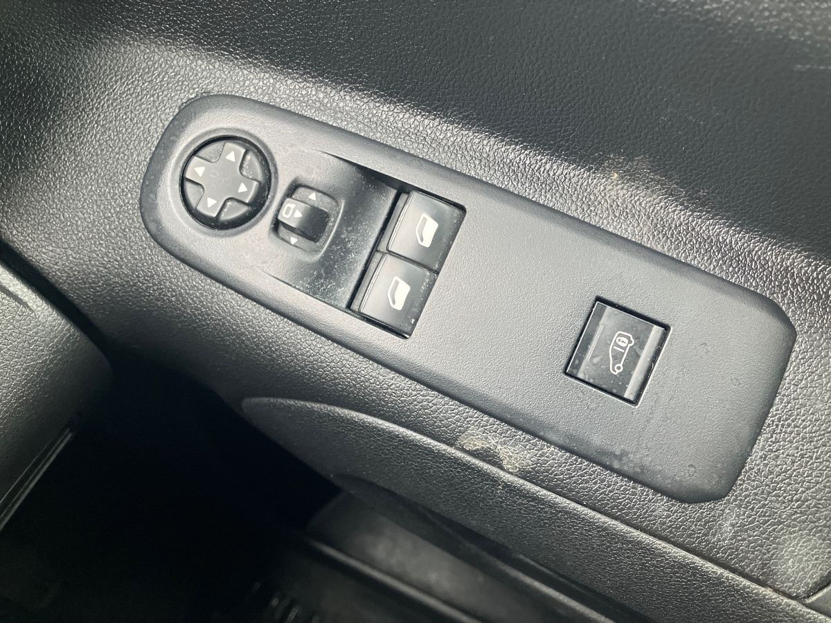 Used Peugeot Partner 2019 for sale - 77136428: Photo 16