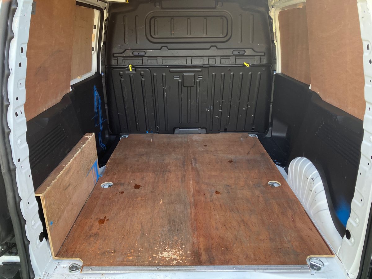 Used Peugeot Partner 2019 for sale - 77136428: Photo 17