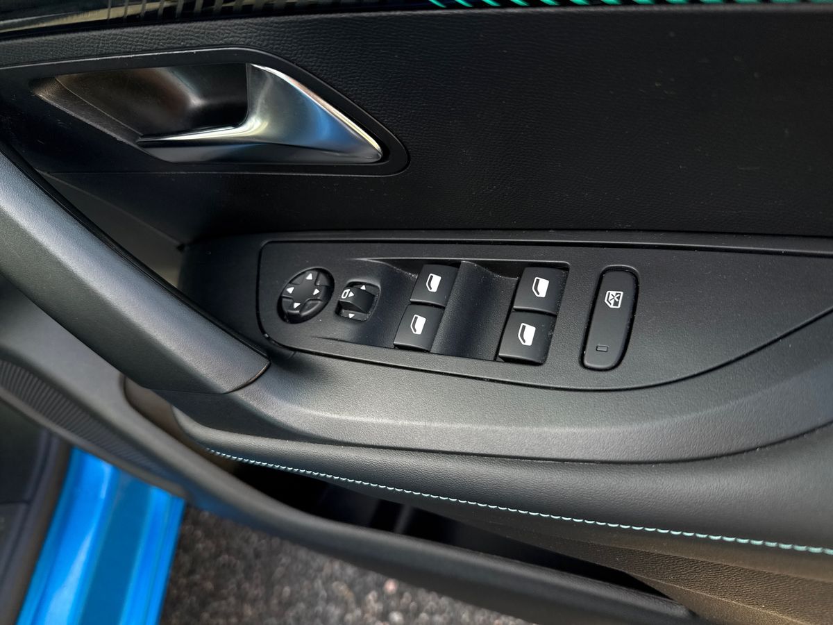 Used Peugeot 2008 2022 for sale - 76491117: Photo 18