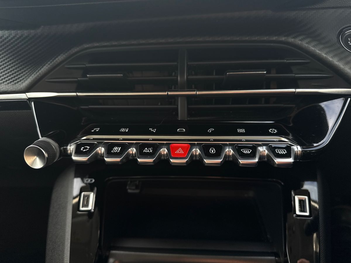 Used Peugeot 2008 2022 for sale - 76491117: Photo 22