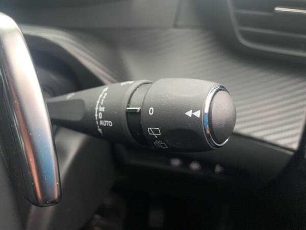Used Peugeot 208 2022 for sale - 75342240: Photo 29