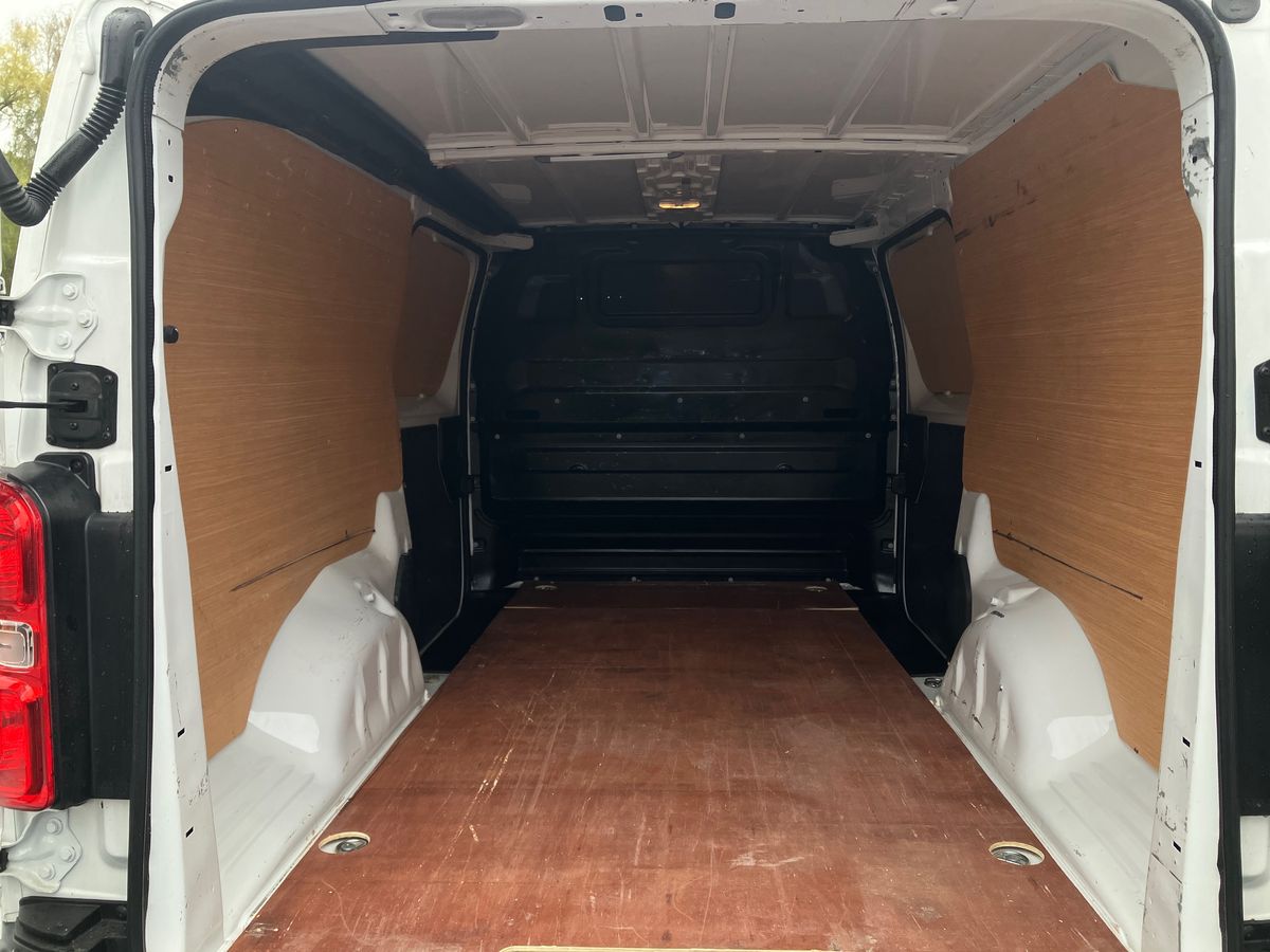 Used Vauxhall Vivaro 2022 for sale - 76693724: Photo 18