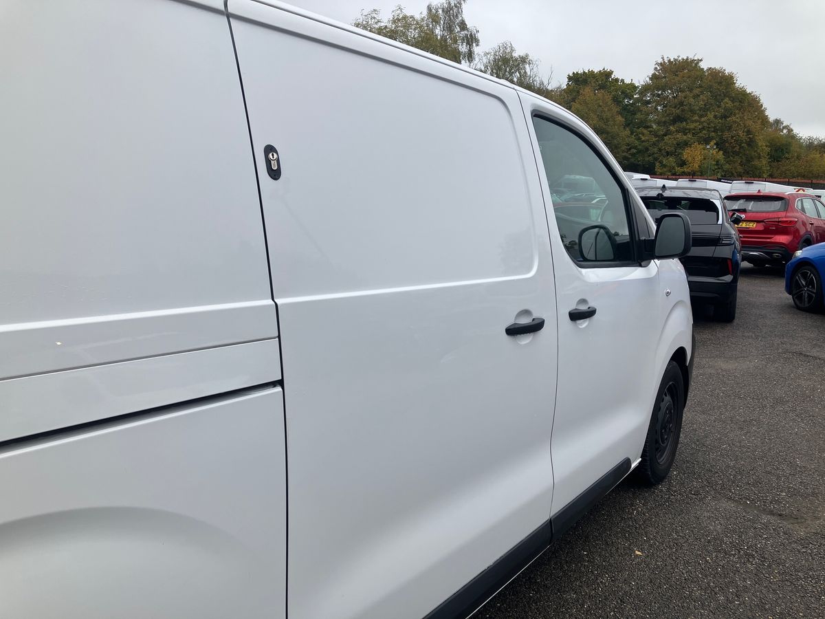 Used Vauxhall Vivaro 2022 for sale - 76693724: Photo 23