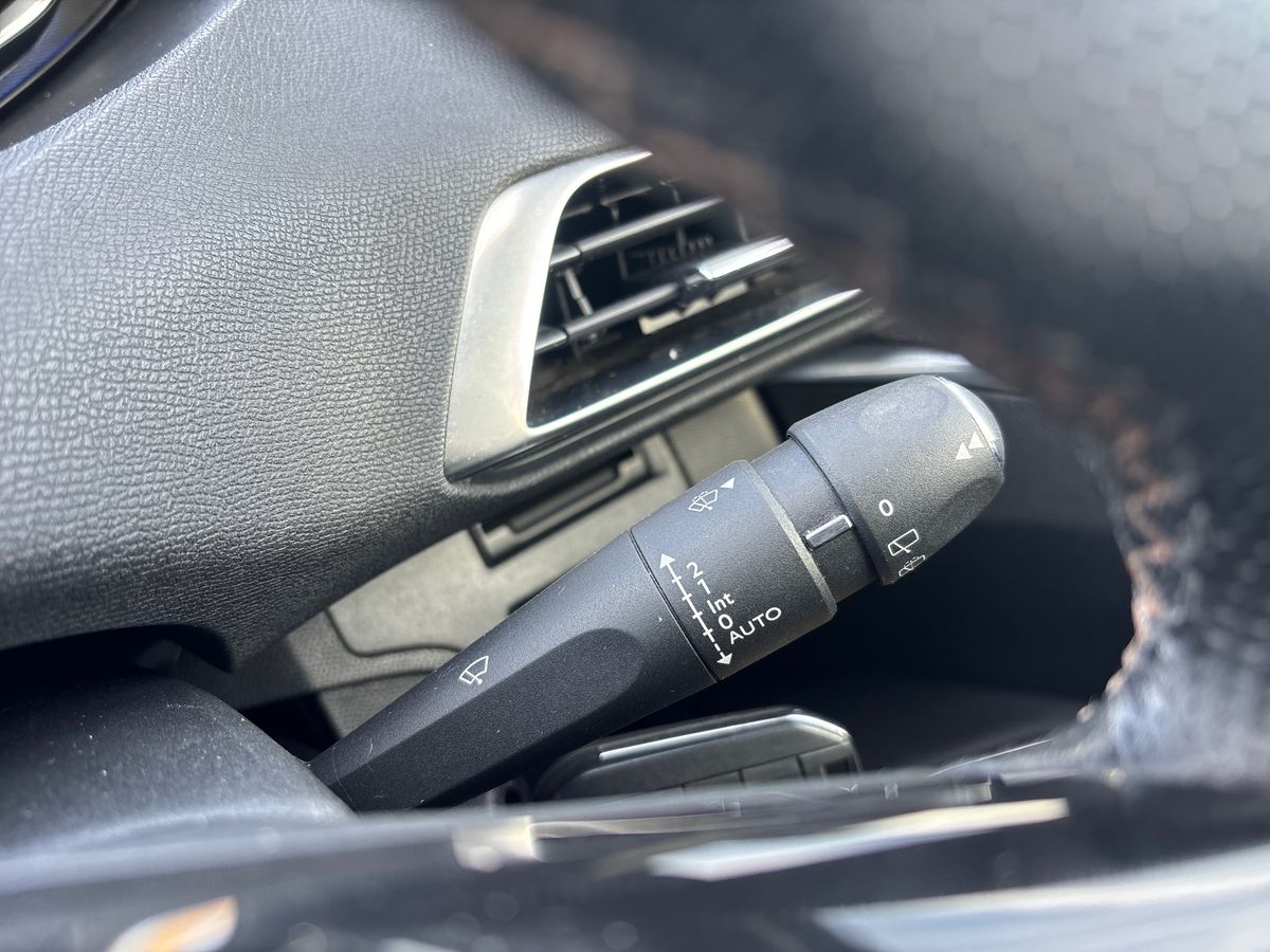 Used Peugeot 3008 2018 for sale - 76425963: Photo 25