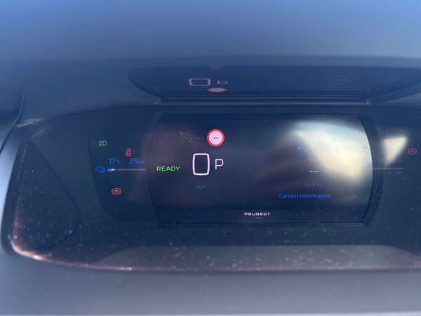 Used Peugeot 2008 2024 for sale - 76158203: Photo 16