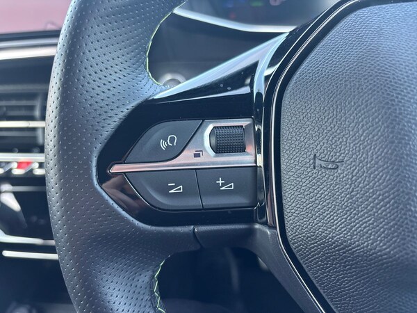 Used Peugeot 2008 2024 for sale - 76158203: Photo 19