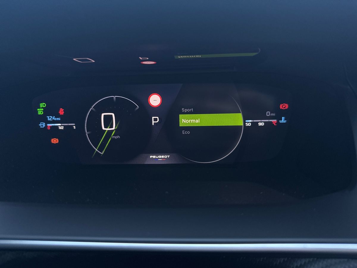 Used Peugeot 2008 2025 for sale - 76892443: Photo 31