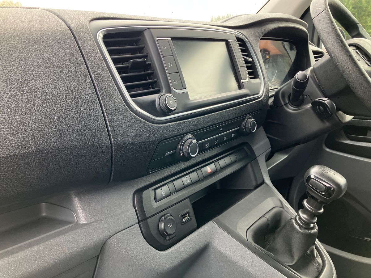 Used Peugeot Expert 2020 for sale - 76230579: Photo 38