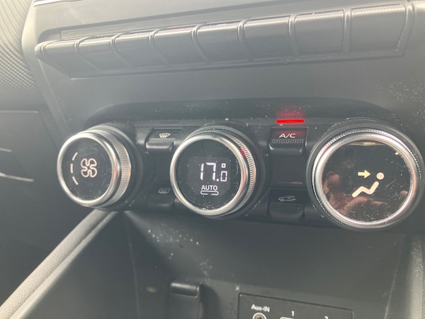 Used Renault Captur 2022 for sale - 75480719: Photo 45