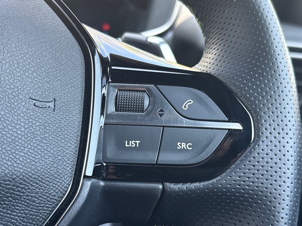 Used Peugeot 2008 2023 for sale - 75510990: Photo 42