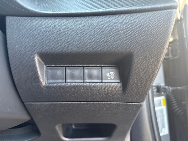 Used Peugeot 2008 2023 for sale - 75510990: Photo 46