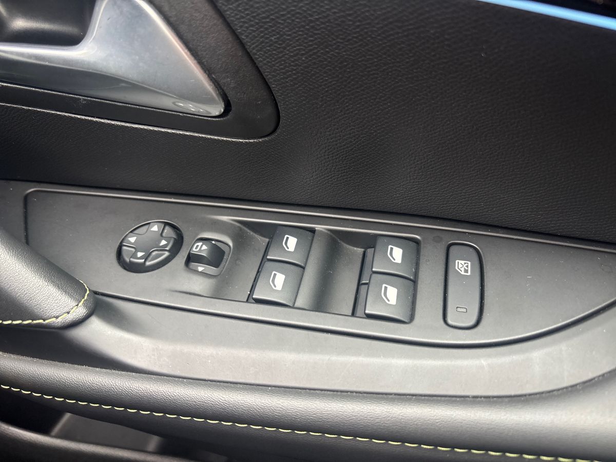 Used Peugeot 208 2021 for sale - 75898408: Photo 18