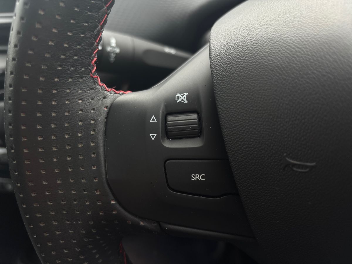 Used Peugeot 2008 2017 for sale - 75904081: Photo 19