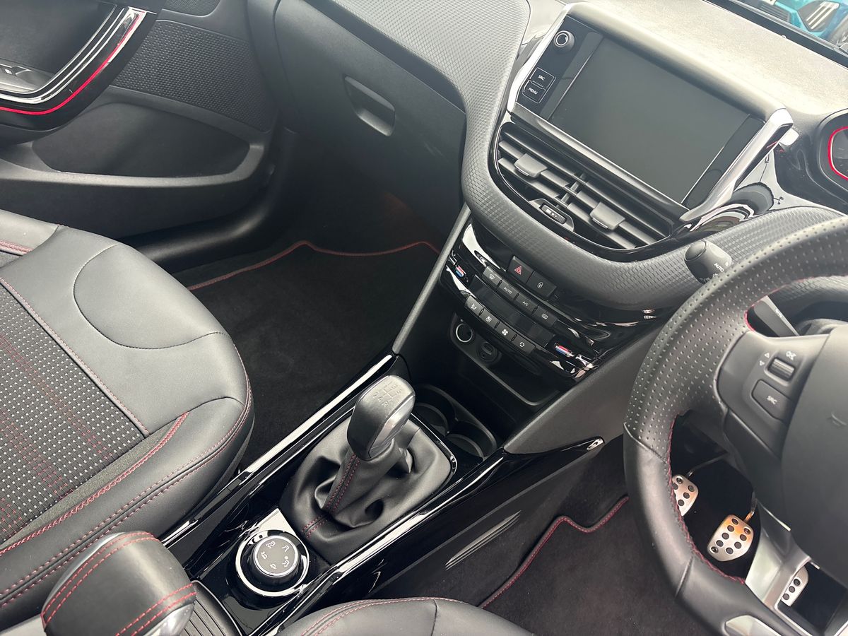 Used Peugeot 2008 2017 for sale - 75904081: Photo 20