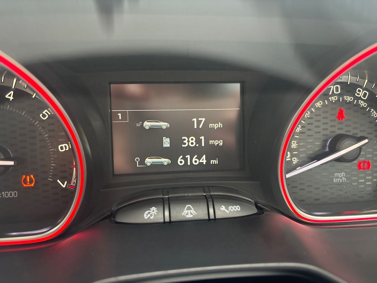 Used Peugeot 2008 2017 for sale - 75904081: Photo 33