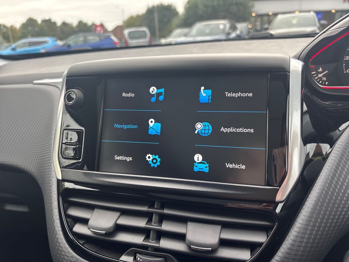 Used Peugeot 2008 2017 for sale - 75904081: Photo 35