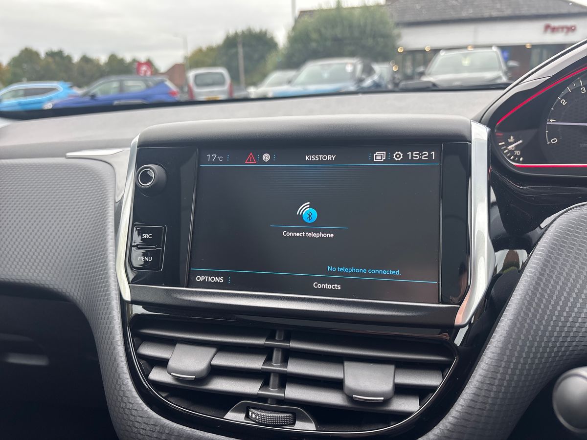 Used Peugeot 2008 2017 for sale - 75904081: Photo 44